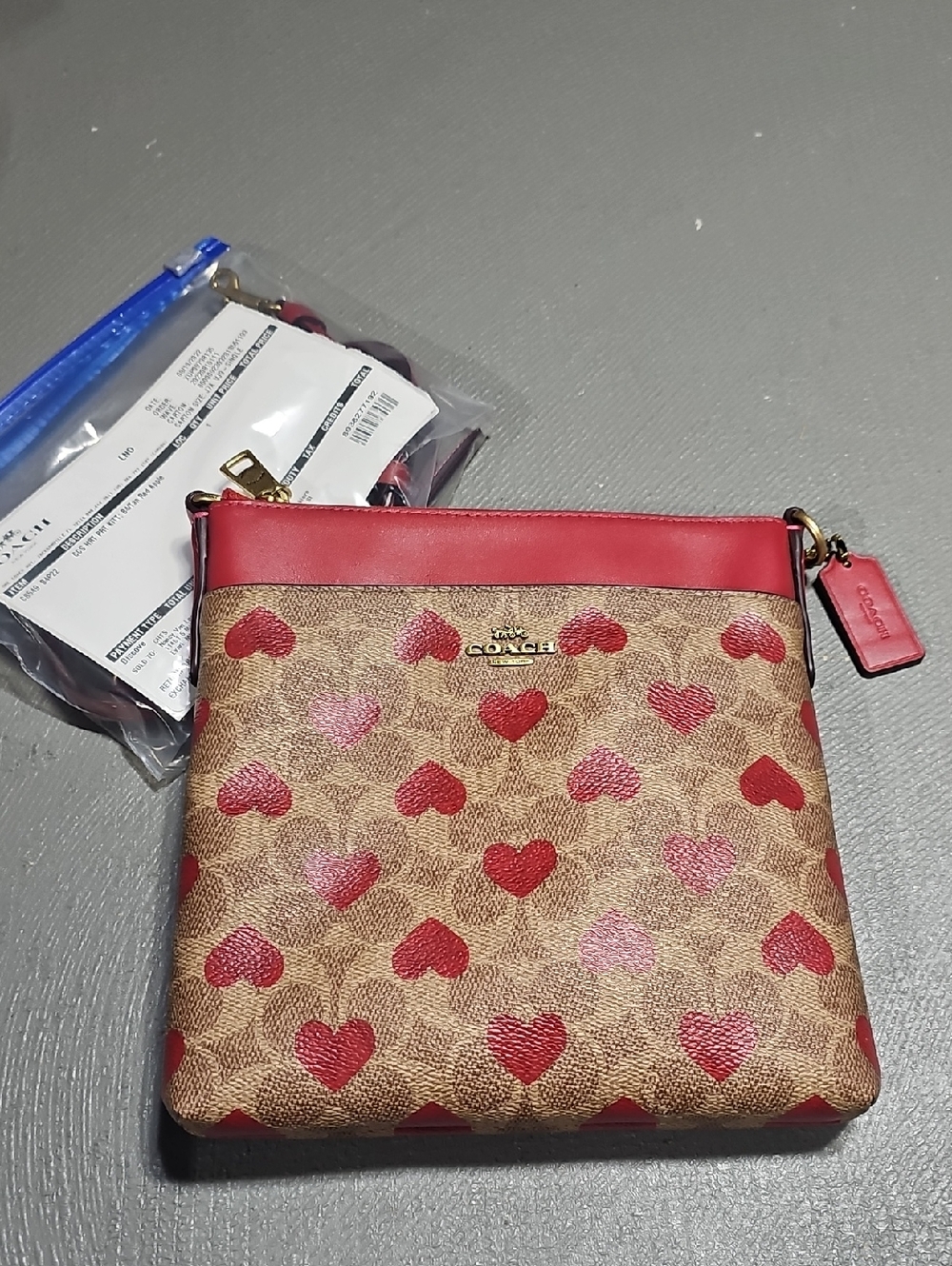 Coach C8549 Kitt Heart Print B4/TAN/RED APPLE Signature Canvas Messenger